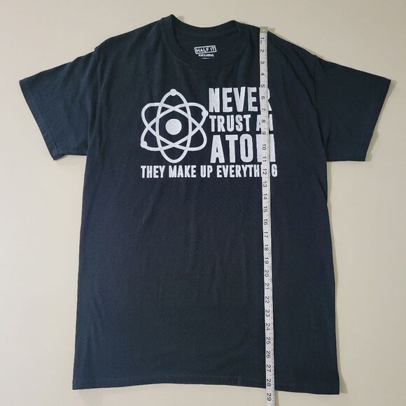 Half It Men's Never Trust an Atom Black Short Sleeve Crewneck T-shirt - Picture 6 of 10